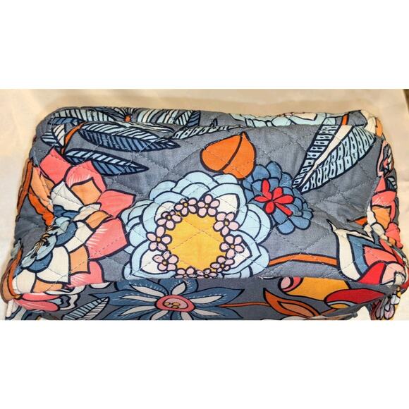 Vera Bradley Tropical Evening Essential Compact Backpack Floral MSRP $109 EUC - Picture 7 of 9